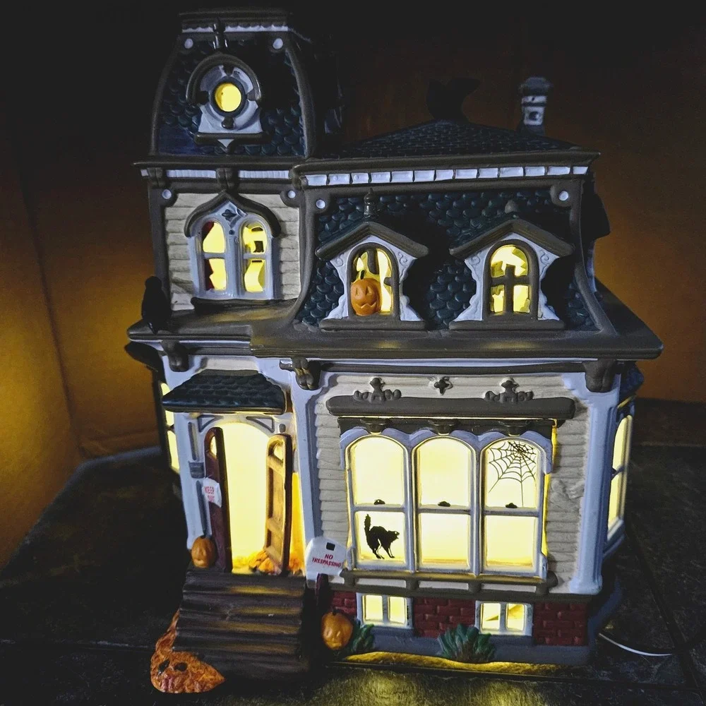 Dept 56 Haunted Mansion 54935 • Halloween • Motor Works • Updated Lights • Boxed